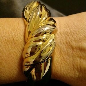 Vintage Goldtone Bracelet